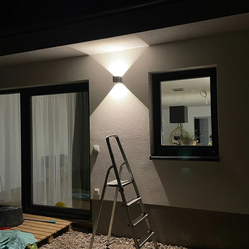 Minimalist Indoor/Outdoor Wall Lamp